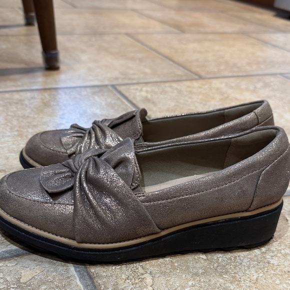 Clarks Bronze Knot Detail Loafers - Picture 3 of 5